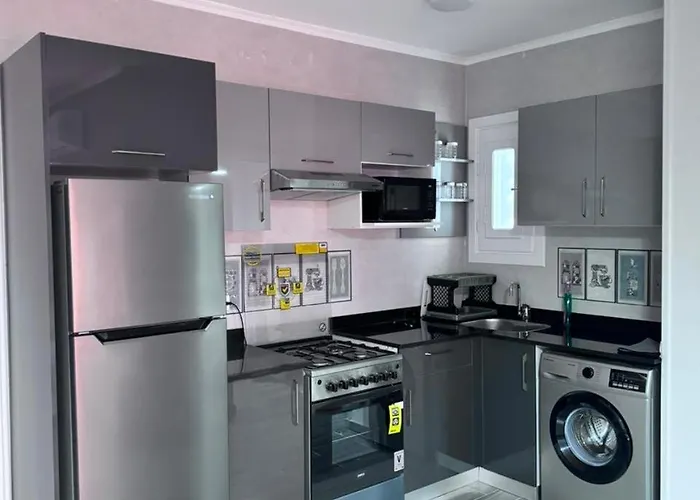 B1513ريفيرا فاخر For Families Only للايجار Daire *